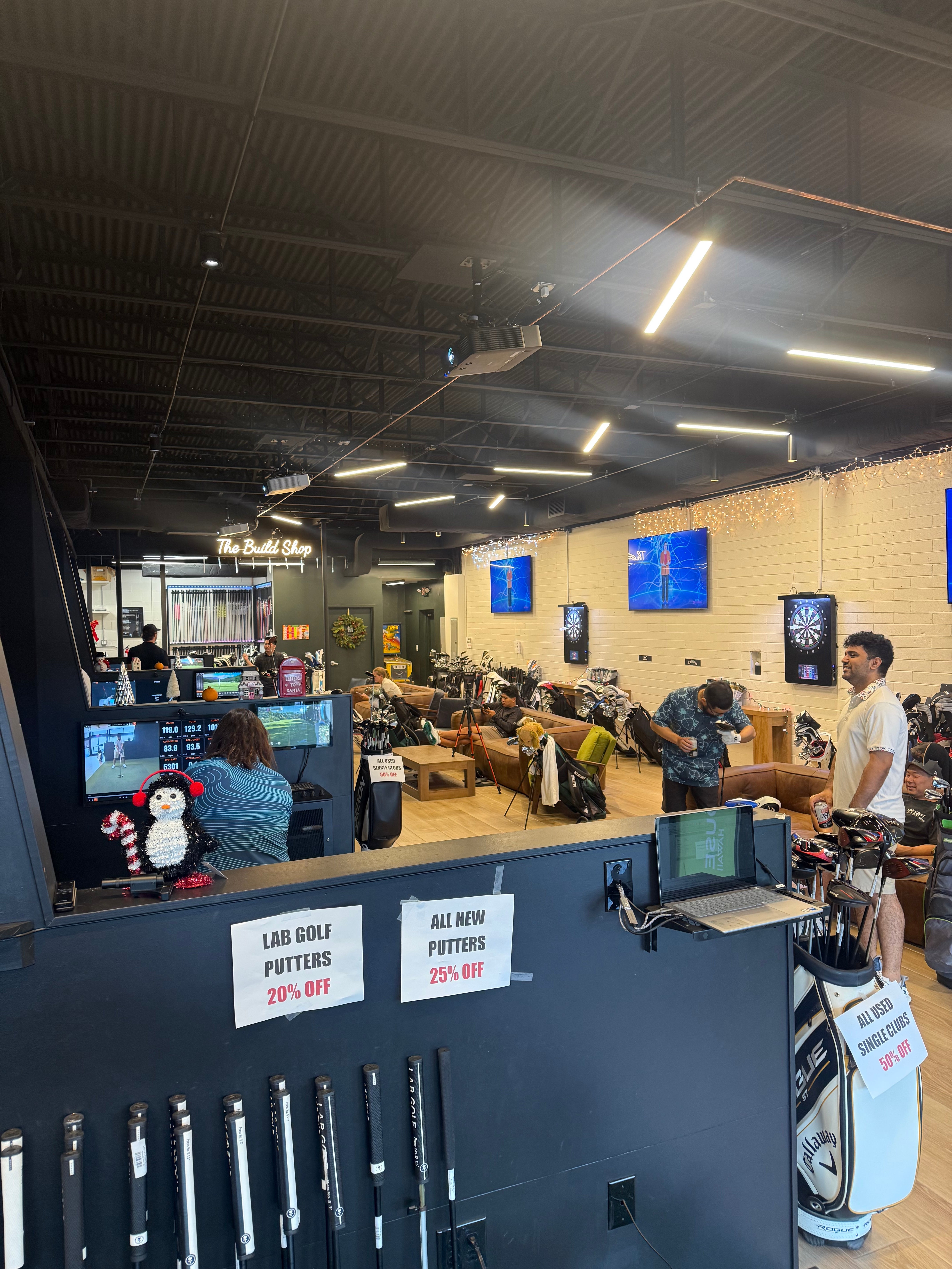 Cyber Monday Golf Sale Clubhouse Hawaii.