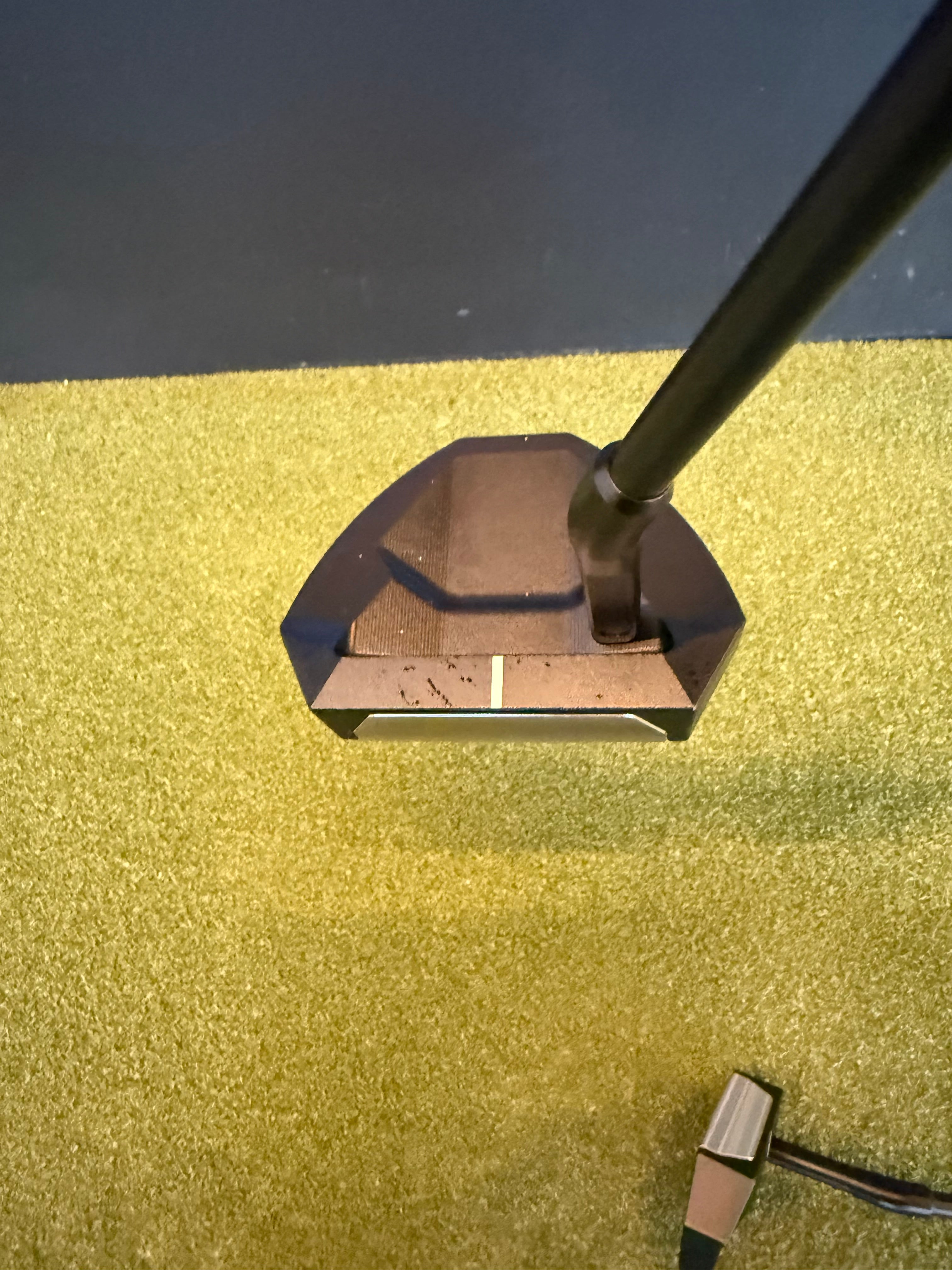 LAB Goof Heel Shaft Oz 1i putters only at Clubhouse Hawaii