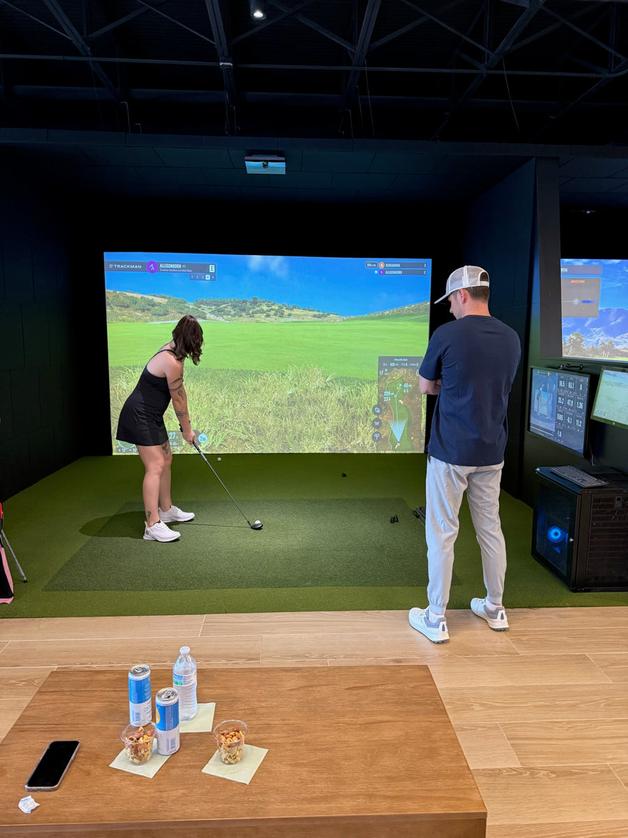 Date night indoor golf at Clubhouse Hawaii