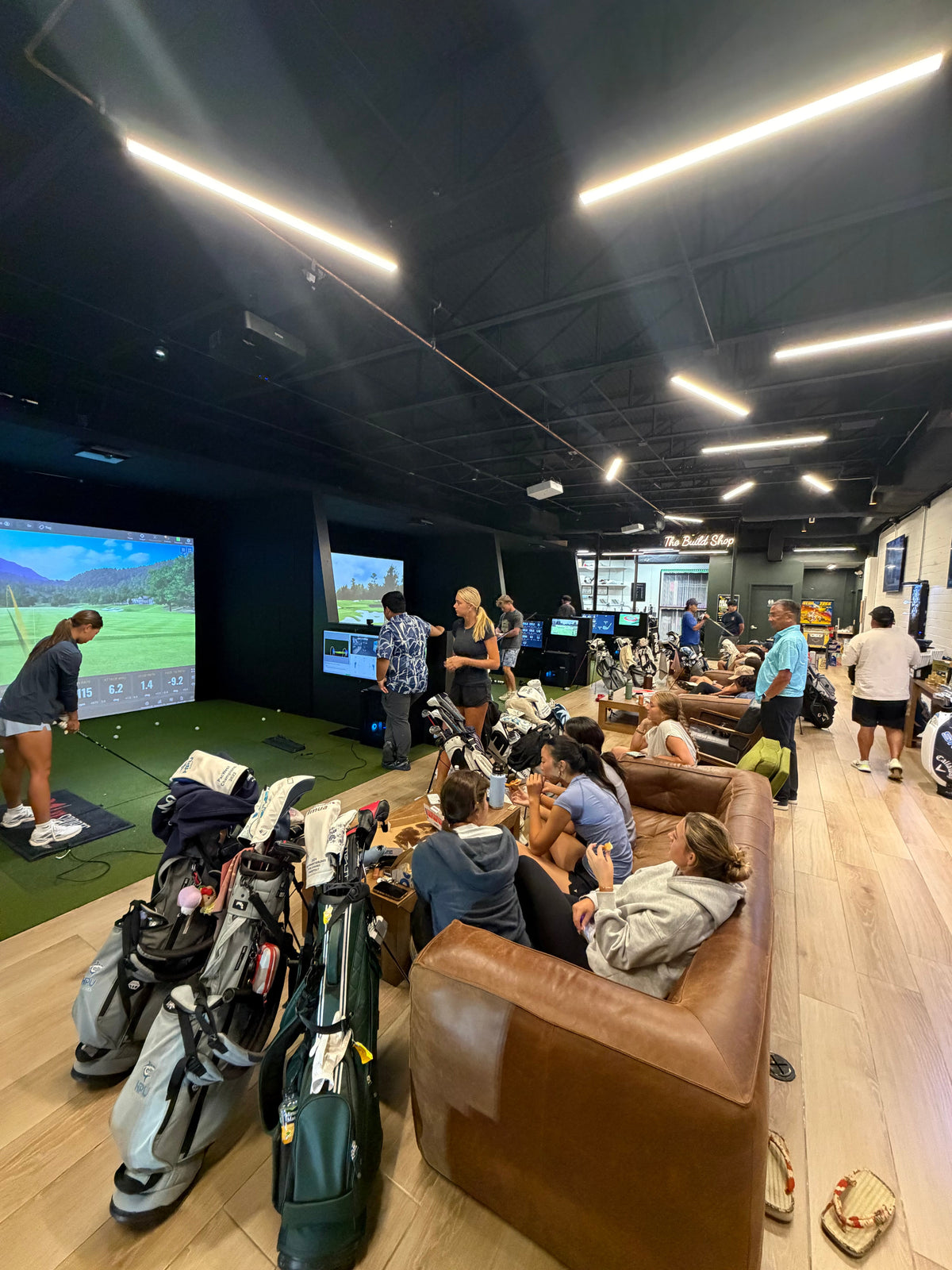 UH and HPU Golf Teams Train at The Clubhouse Hawaiʻi