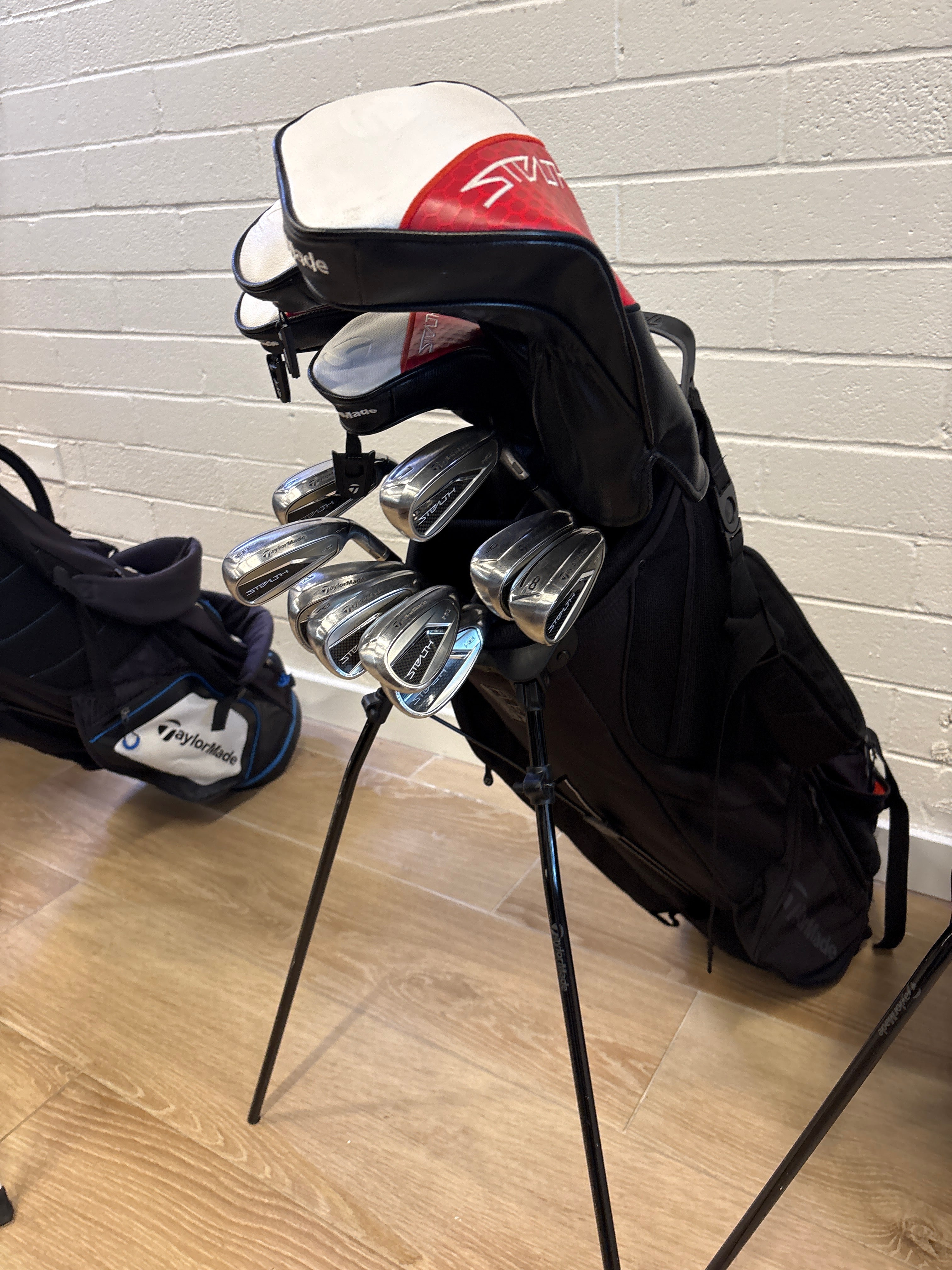 Taylormade stealth HD premium men’s right graphic senior BF